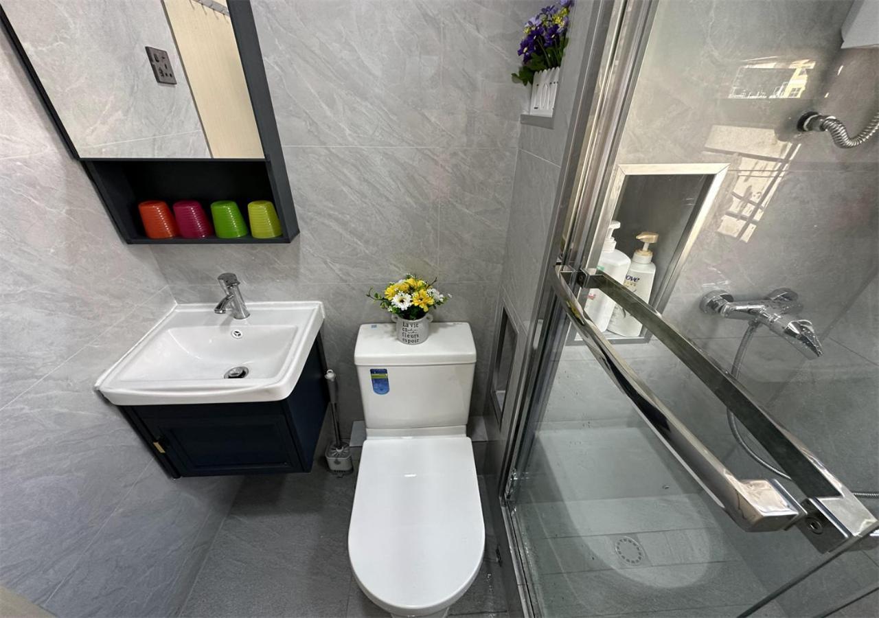 3Br Romantic Apt, 2Mins Mtr, 8Pax Hongkong Kültér fotó